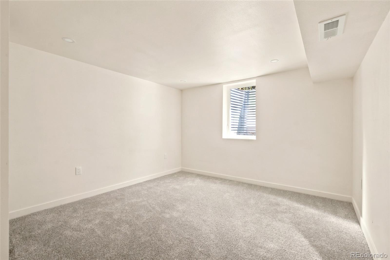 MLS Image #18 for 3280  leyden street,denver, Colorado