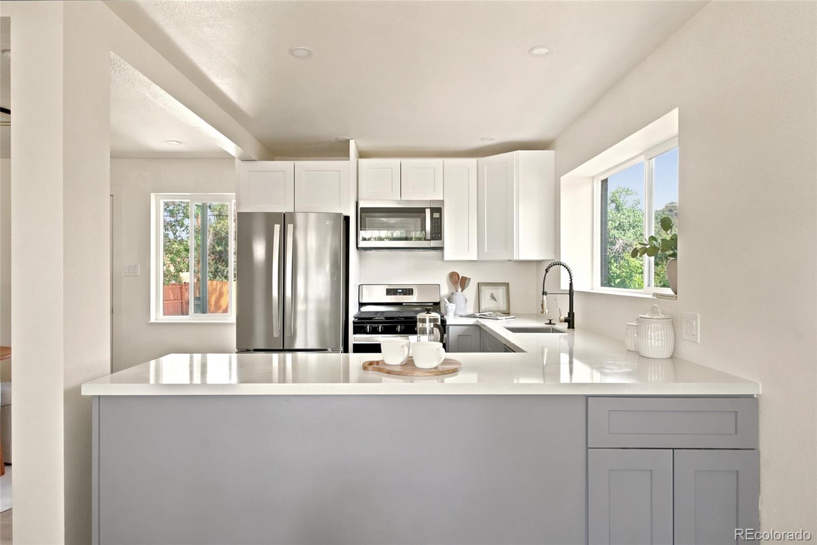 MLS Image #7 for 3280  leyden street,denver, Colorado