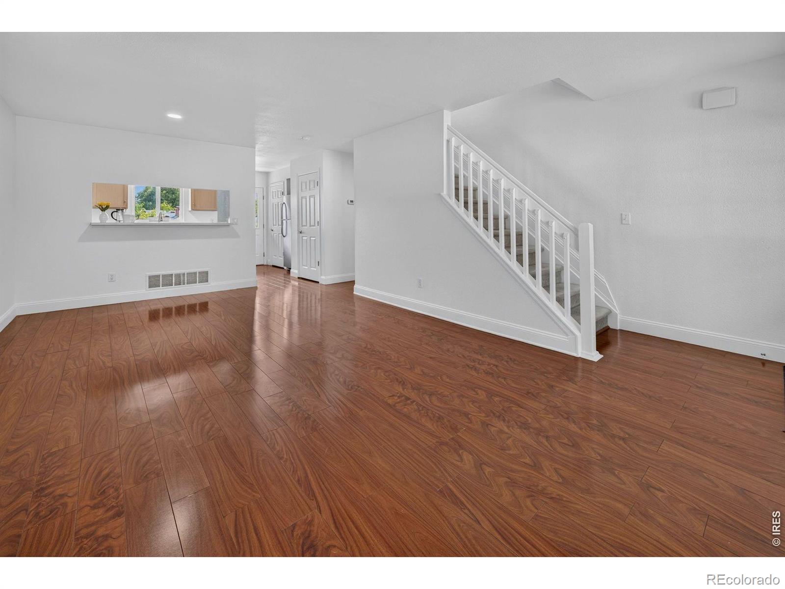 MLS Image #15 for 150  pheasant run,louisville, Colorado