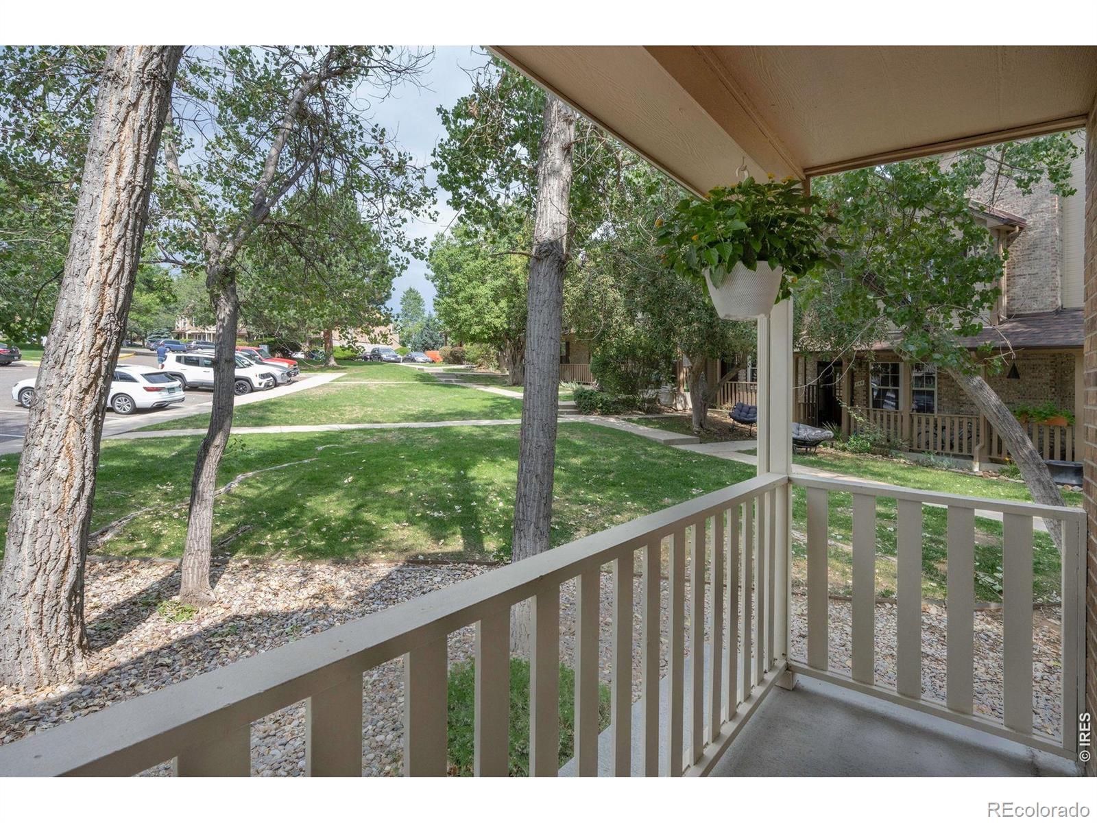 MLS Image #36 for 150  pheasant run,louisville, Colorado