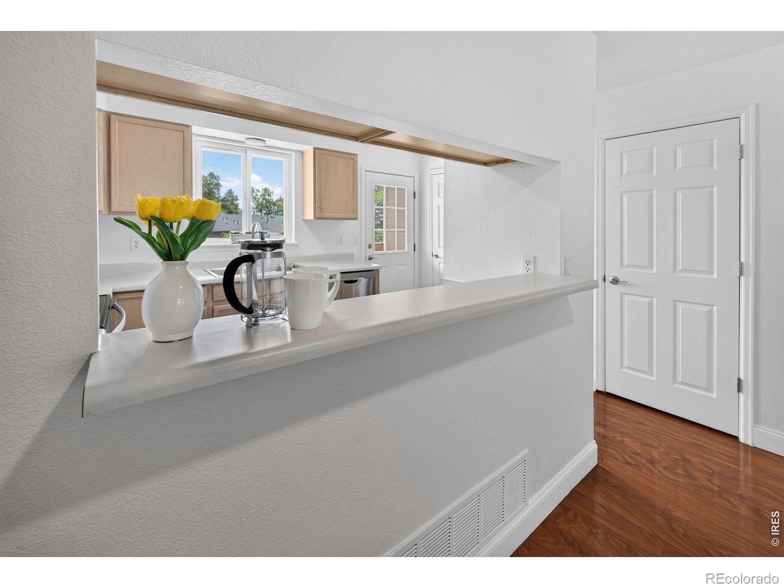 MLS Image #6 for 150  pheasant run,louisville, Colorado