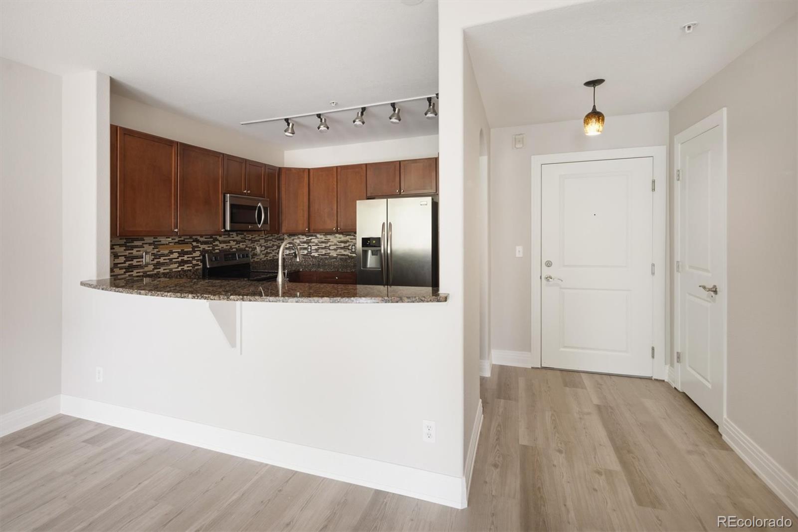 MLS Image #4 for 9079 e panorama circle 413,englewood, Colorado