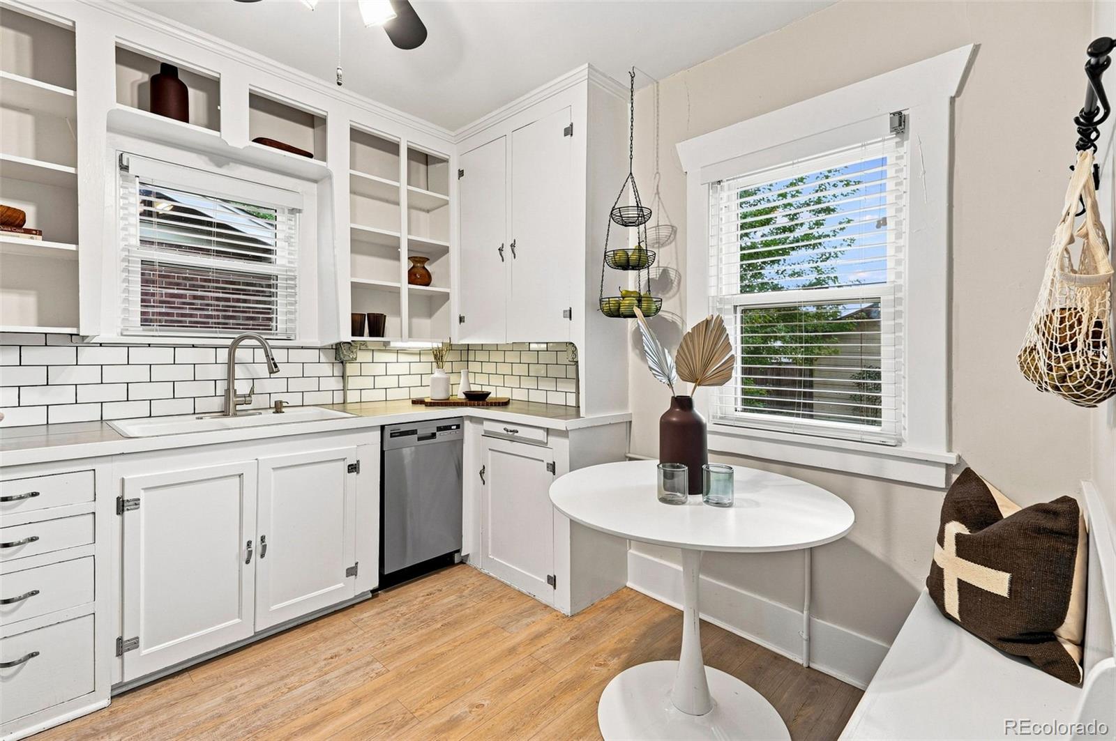 MLS Image #18 for 2045 s sherman street,denver, Colorado
