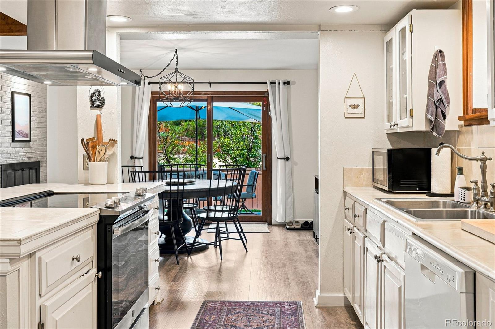 MLS Image #17 for 8009 s niagara way,englewood, Colorado