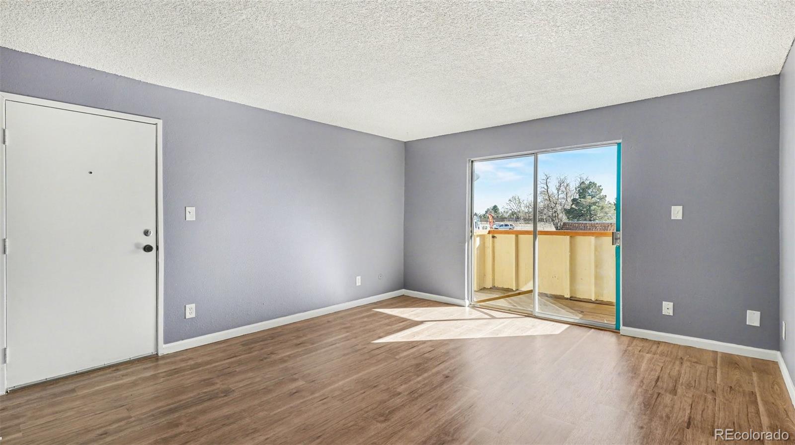 MLS Image #5 for 10211  ura lane 205,thornton, Colorado