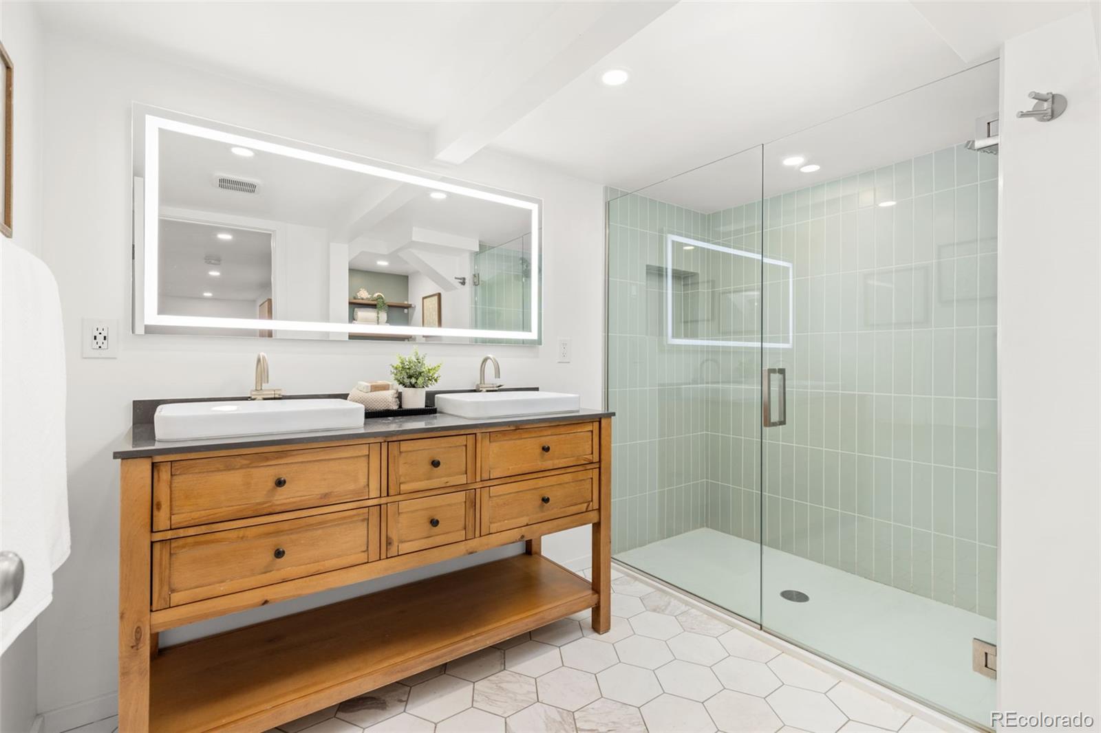 MLS Image #22 for 2628 n josephine street,denver, Colorado