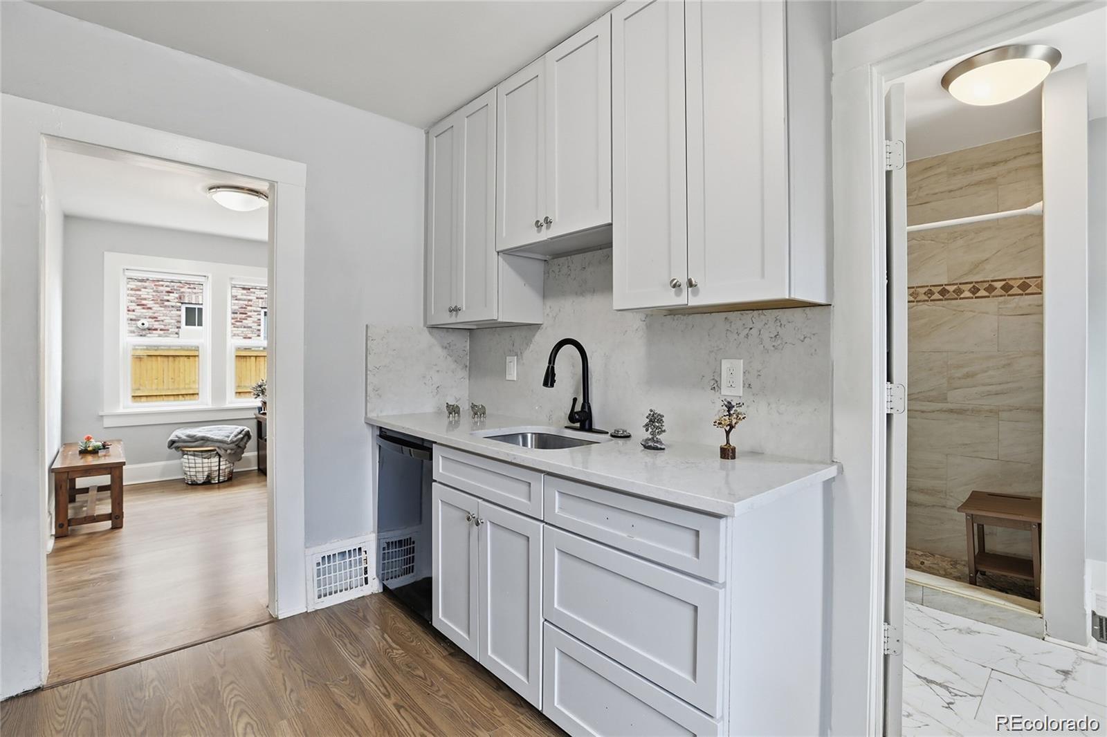 MLS Image #20 for 2122 s franklin street,denver, Colorado
