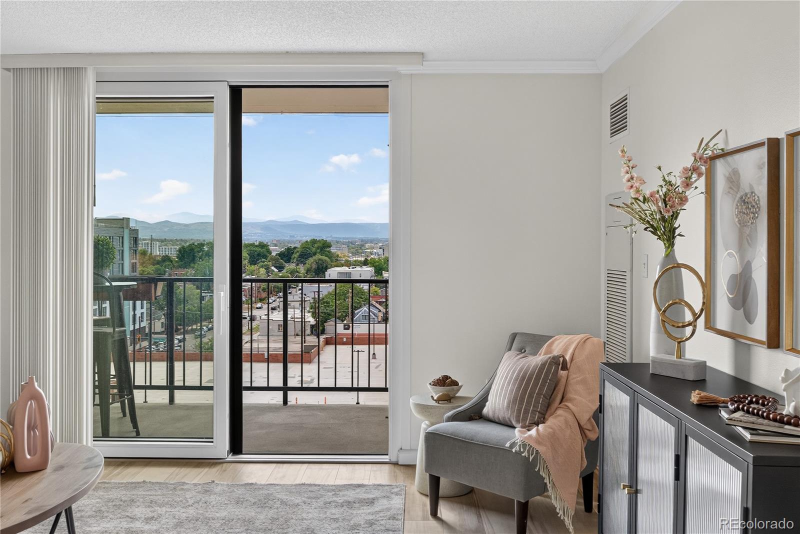 MLS Image #12 for 1301  speer boulevard,denver, Colorado