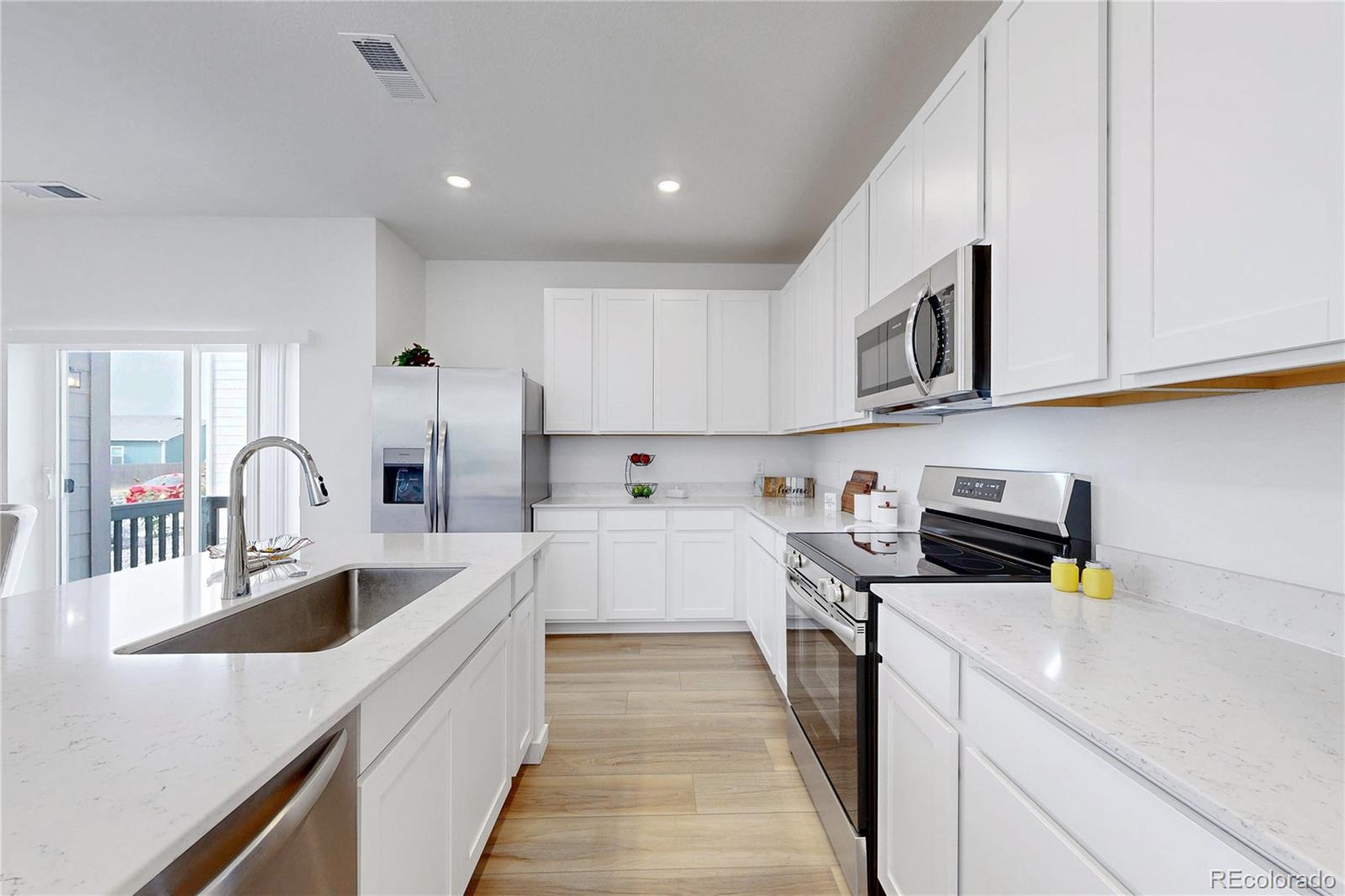 MLS Image #10 for 545  bennett avenue,bennett, Colorado