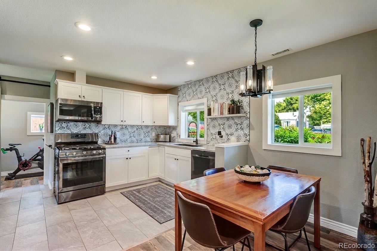 MLS Image #8 for 4680 s sherman street,englewood, Colorado