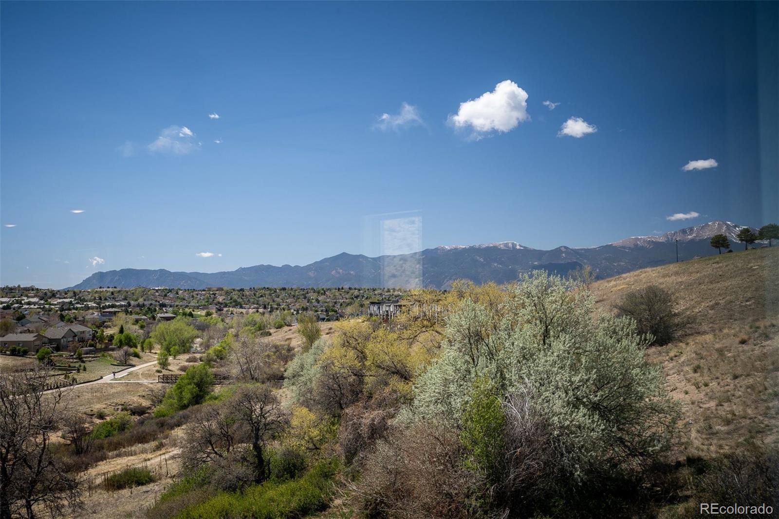 MLS Image #16 for 4405  peak crest view,colorado springs, Colorado
