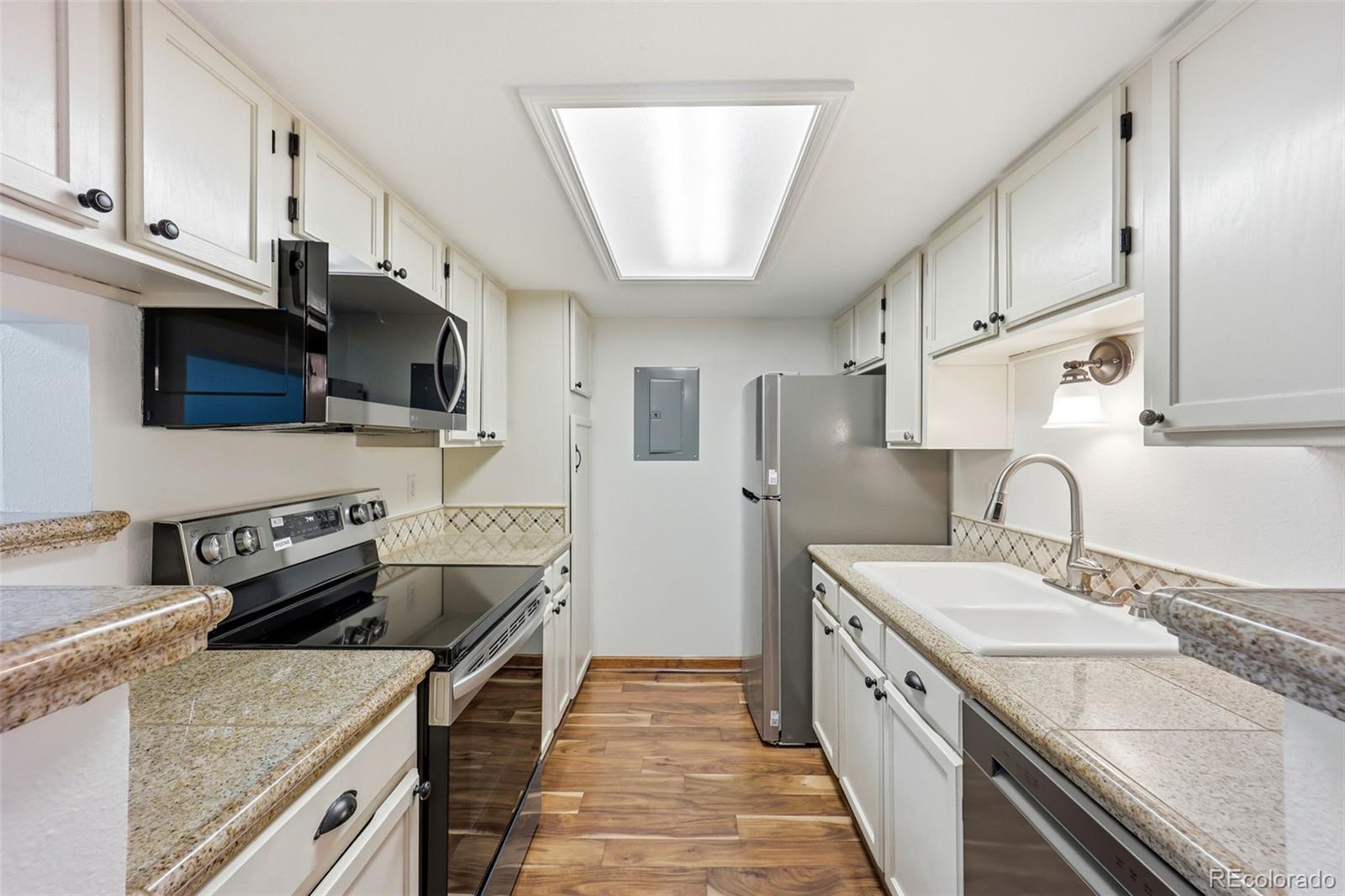 MLS Image #11 for 8600 e alameda avenue 206,denver, Colorado