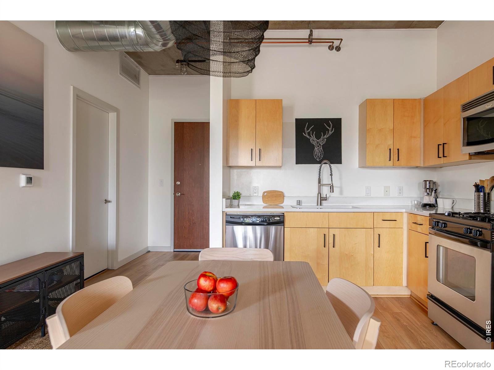 MLS Image #4 for 3701  arapahoe avenue,boulder, Colorado