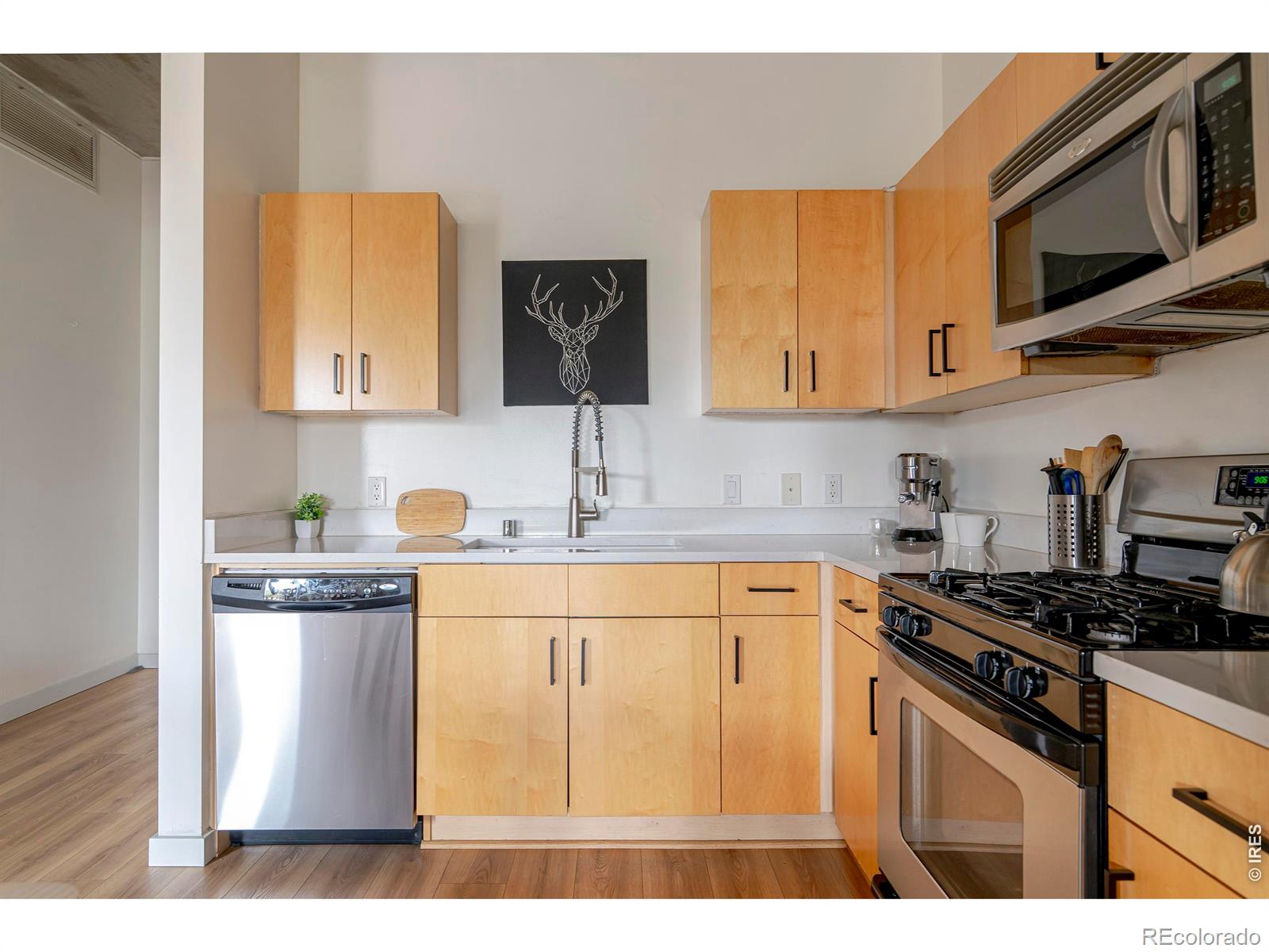 MLS Image #5 for 3701  arapahoe avenue,boulder, Colorado