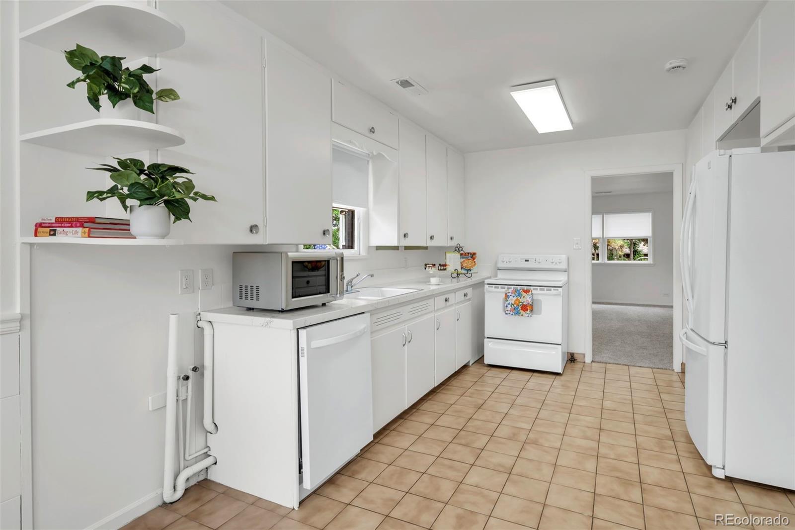 MLS Image #12 for 200 s newland street,denver, Colorado