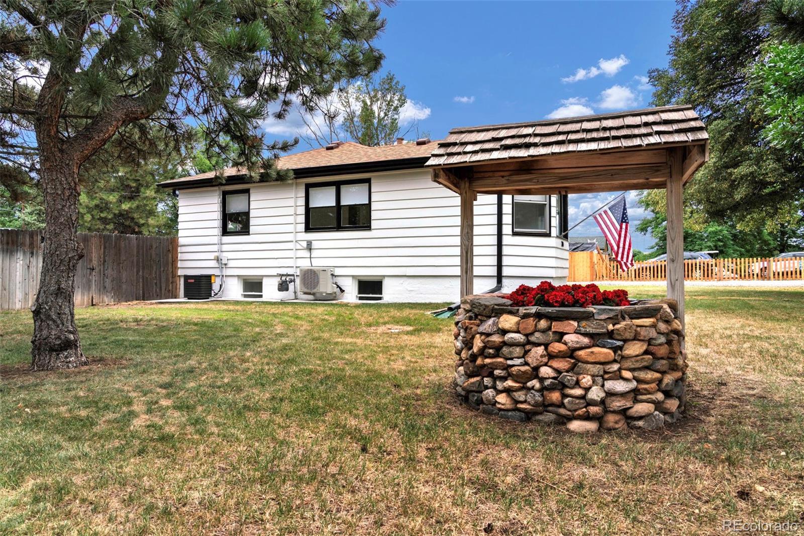 MLS Image #3 for 200 s newland street,denver, Colorado