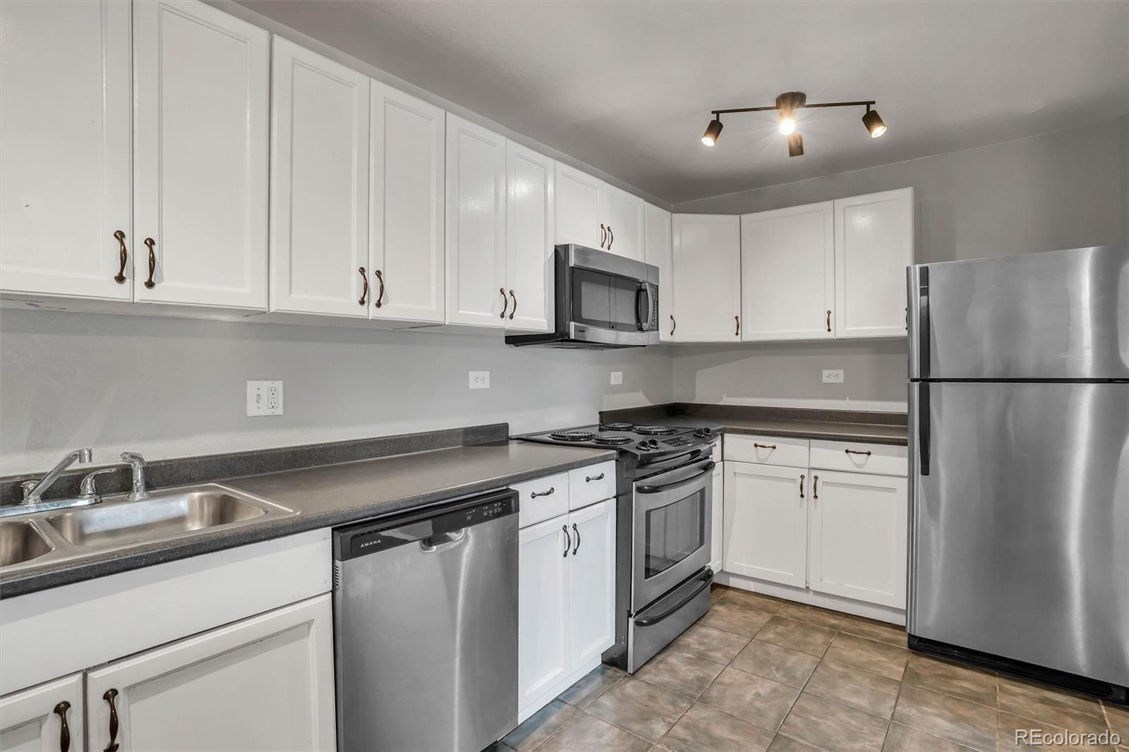 MLS Image #3 for 10211  ura lane 4-201,thornton, Colorado