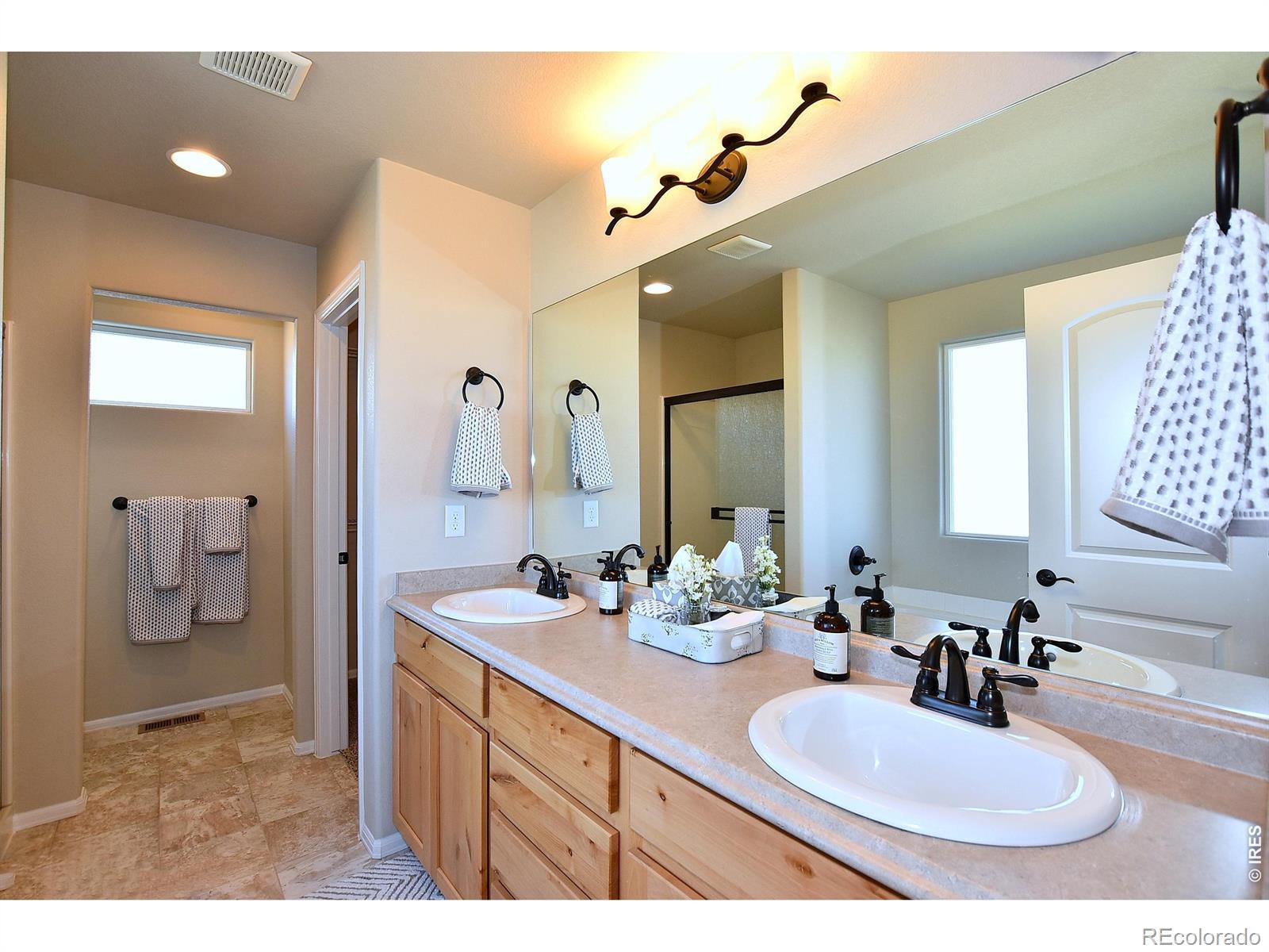MLS Image #32 for 2382  juno lane,johnstown, Colorado