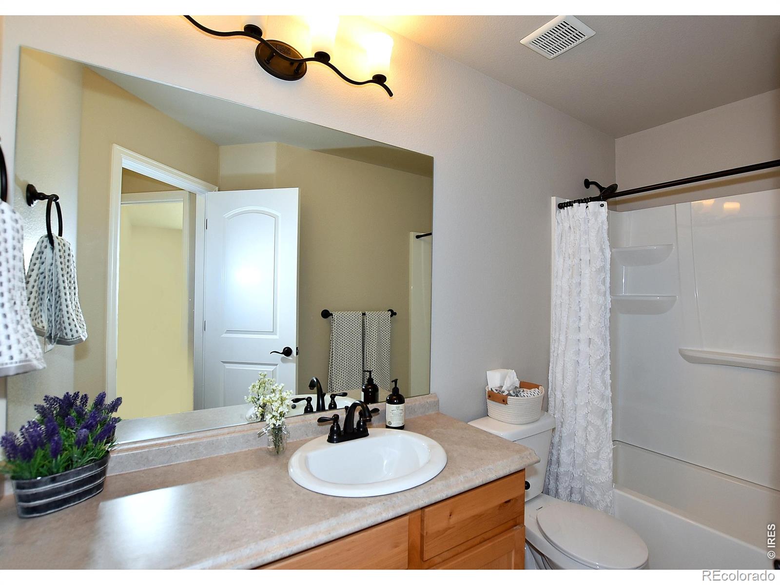 MLS Image #36 for 2382  juno lane,johnstown, Colorado