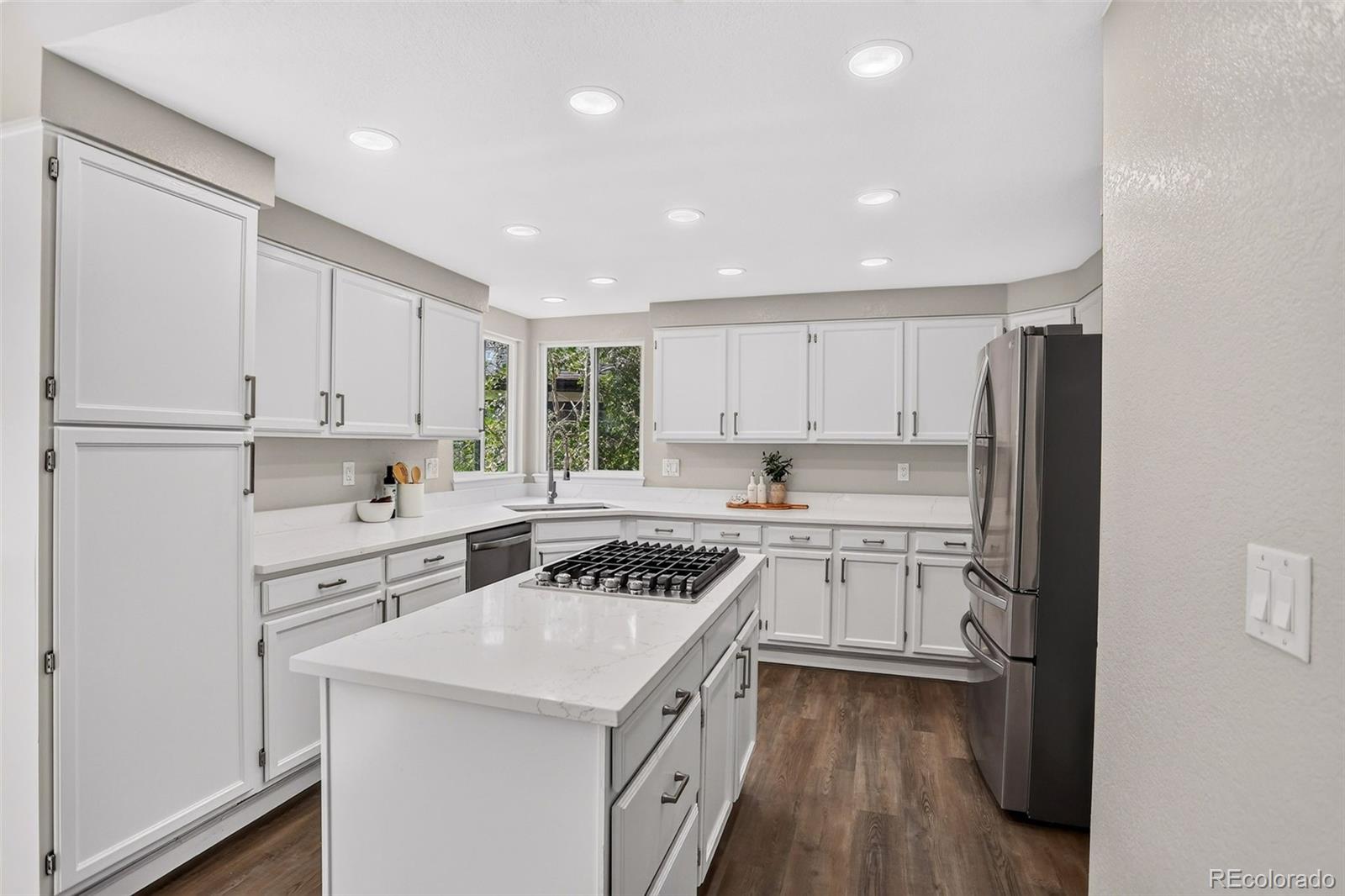 MLS Image #10 for 5033 s owens street,littleton, Colorado