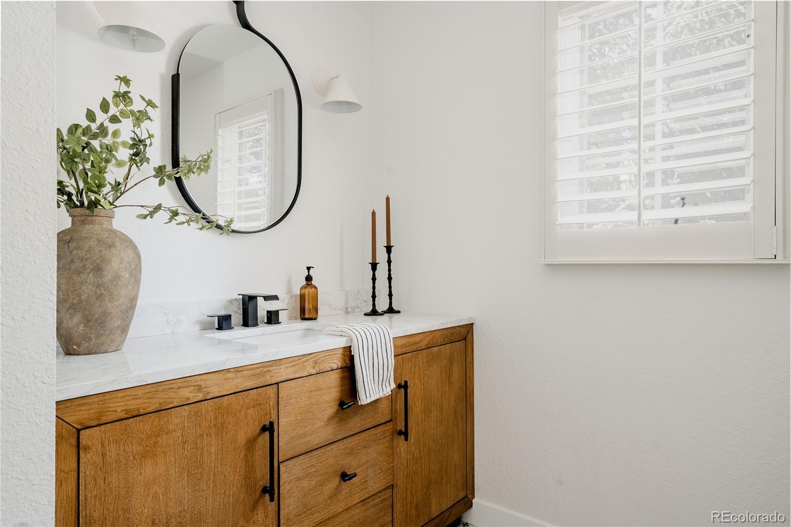 MLS Image #33 for 4675 s yosemite street,denver, Colorado