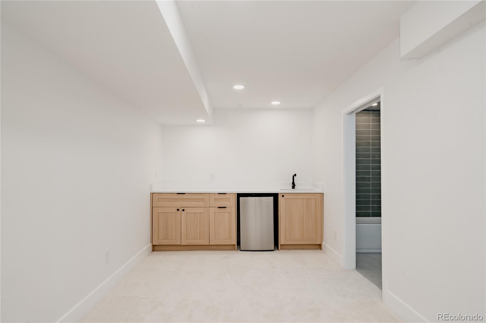 MLS Image #40 for 4675 s yosemite street,denver, Colorado