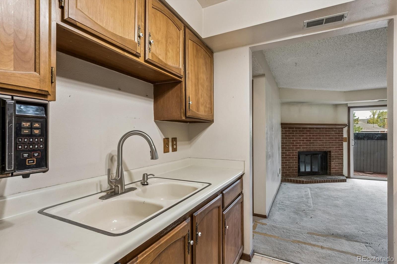 MLS Image #9 for 14465 e 1st drive,aurora, Colorado