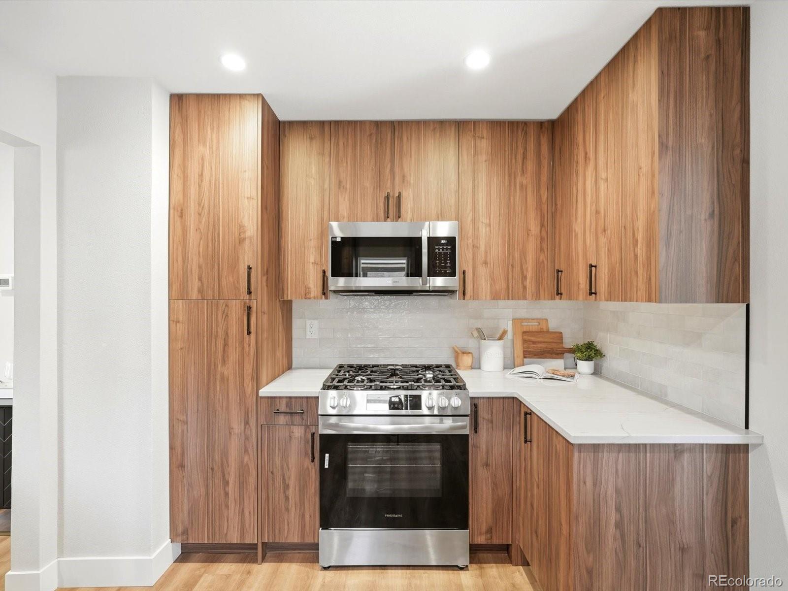 MLS Image #13 for 3550 n vine street,denver, Colorado