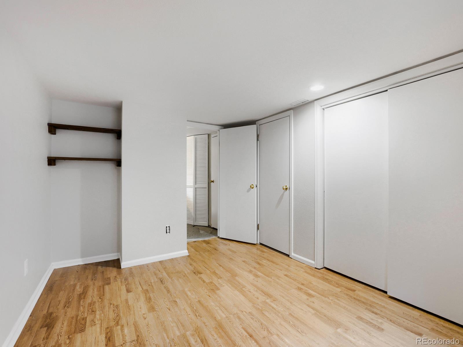 MLS Image #16 for 690 s eliot street,denver, Colorado