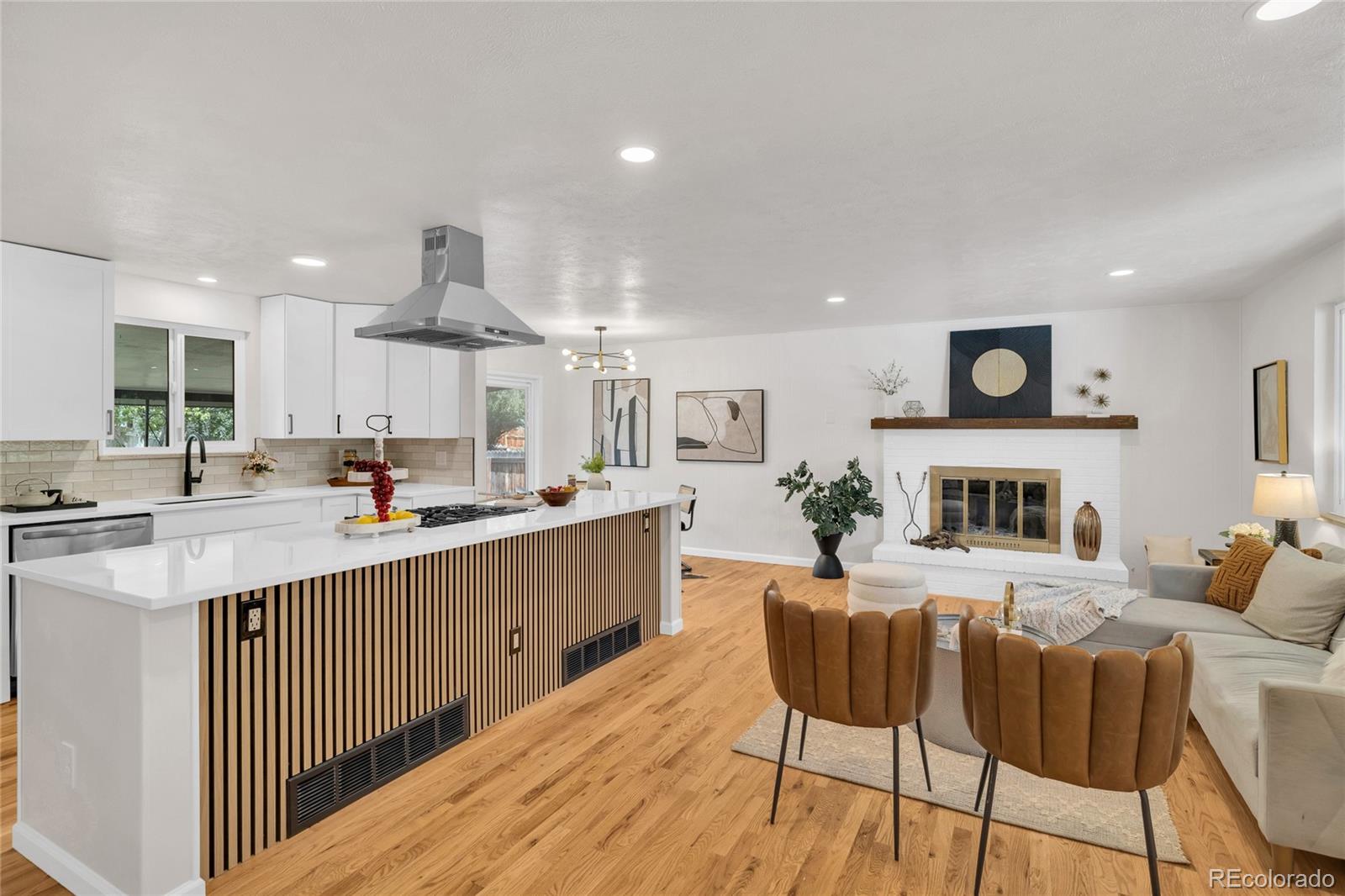 MLS Image #0 for 1569 s lee street,denver, Colorado