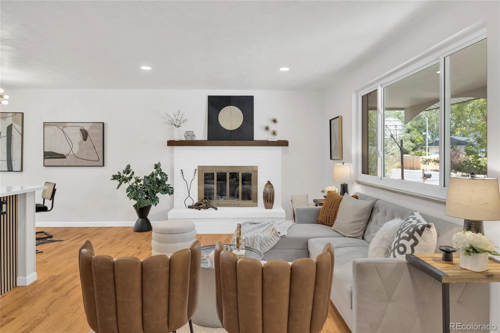 MLS Image #4 for 1569 s lee street,denver, Colorado