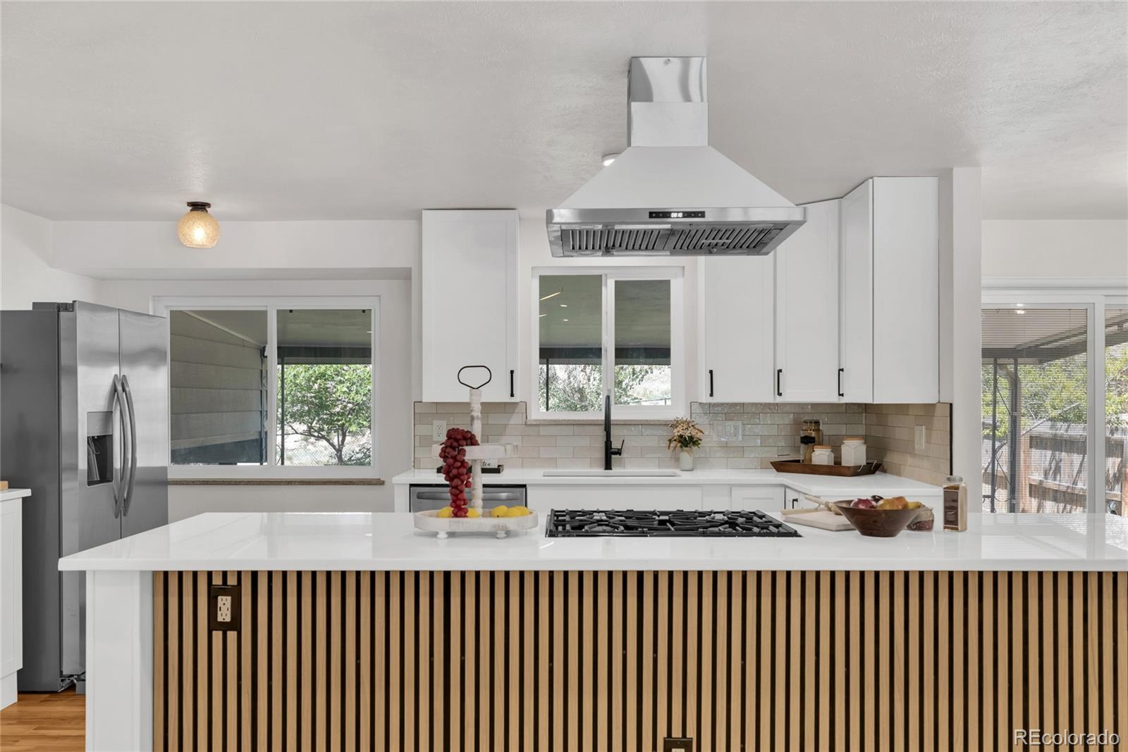 MLS Image #9 for 1569 s lee street,denver, Colorado