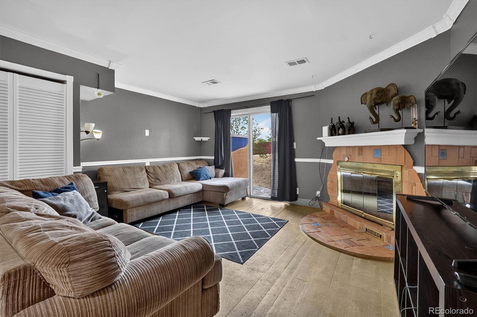MLS Image #3 for 9431  lou drive,denver, Colorado
