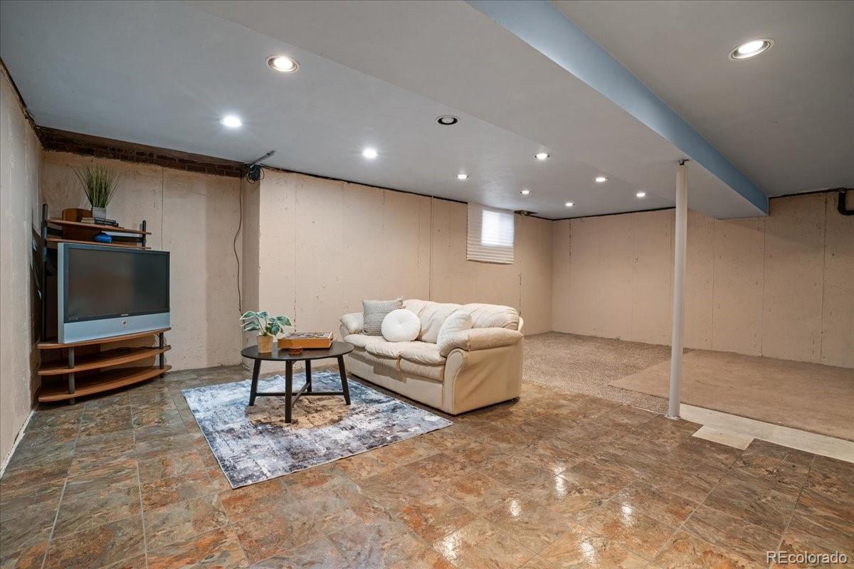 MLS Image #38 for 12543 e cornell circle ,aurora, Colorado
