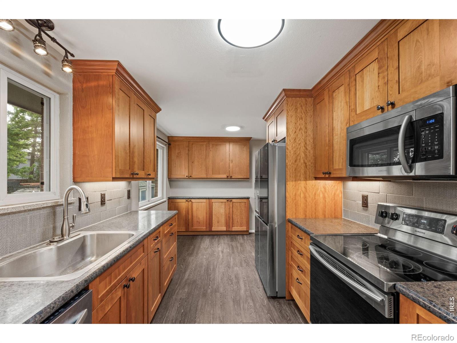 MLS Image #11 for 6128 s madison court,littleton, Colorado