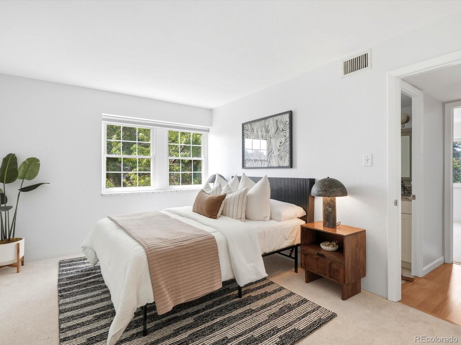MLS Image #15 for 252 n pennsylvania street,denver, Colorado
