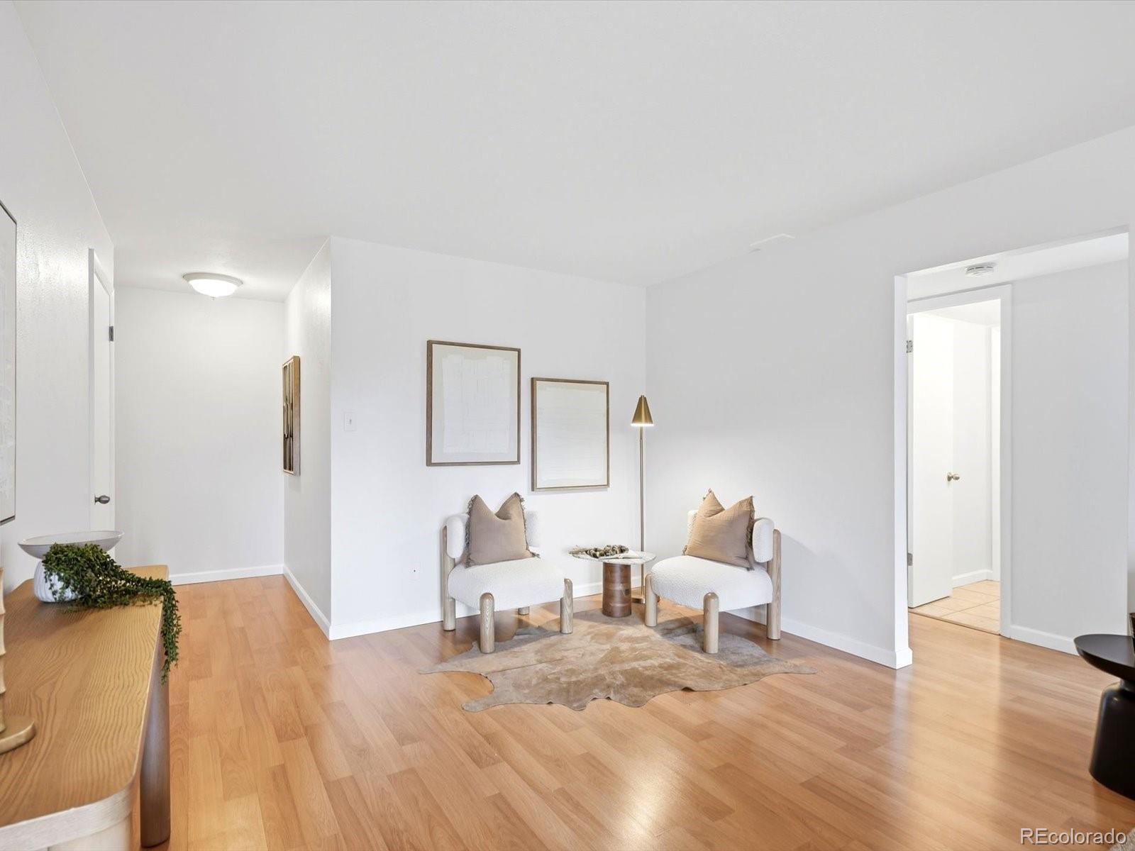 MLS Image #2 for 252 n pennsylvania street,denver, Colorado