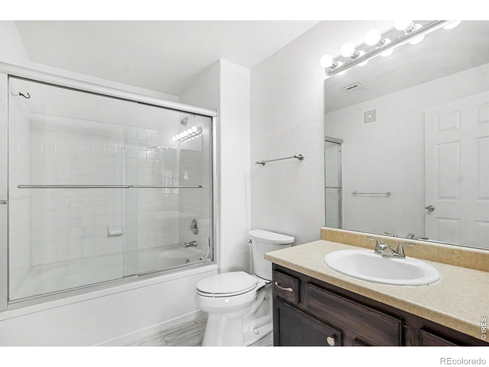 MLS Image #15 for 3261 e 103rd place 1208,thornton, Colorado