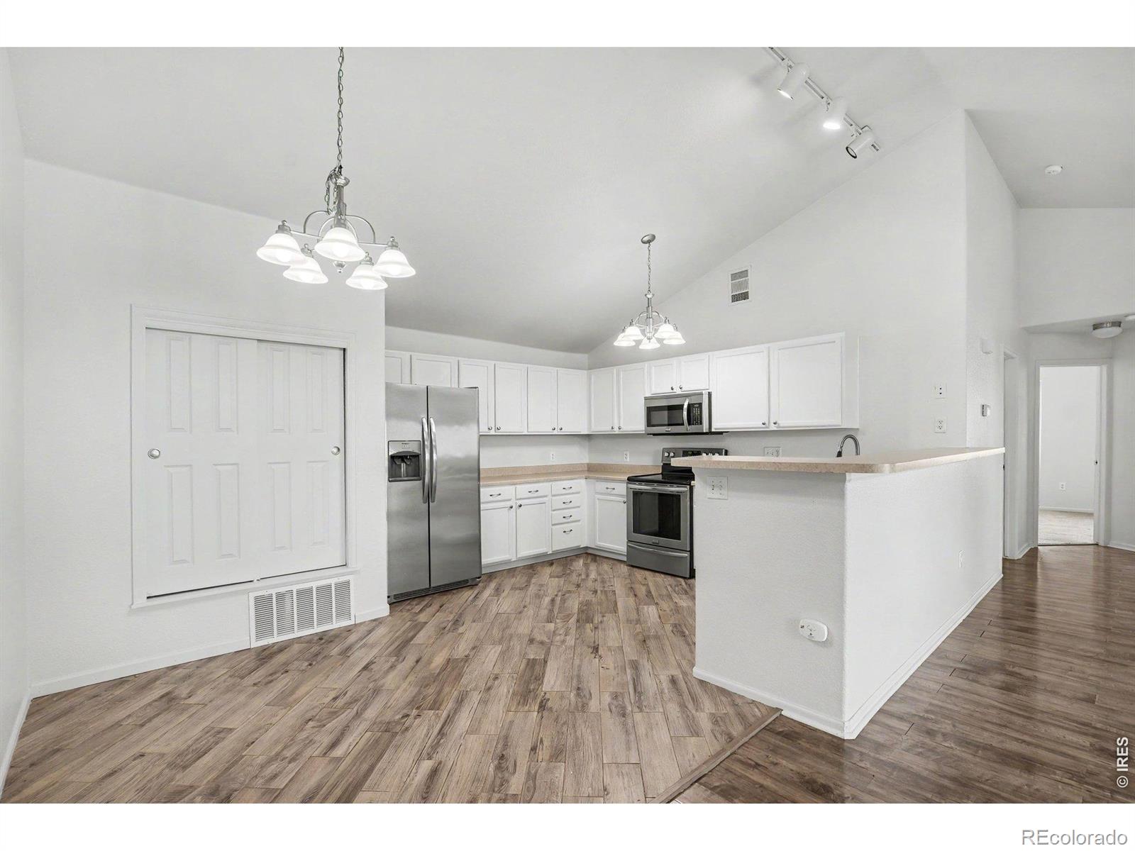 MLS Image #8 for 3261 e 103rd place 1208,thornton, Colorado