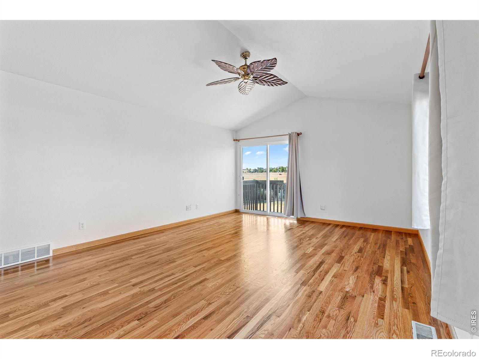 MLS Image #18 for 1530  walnut street,windsor, Colorado