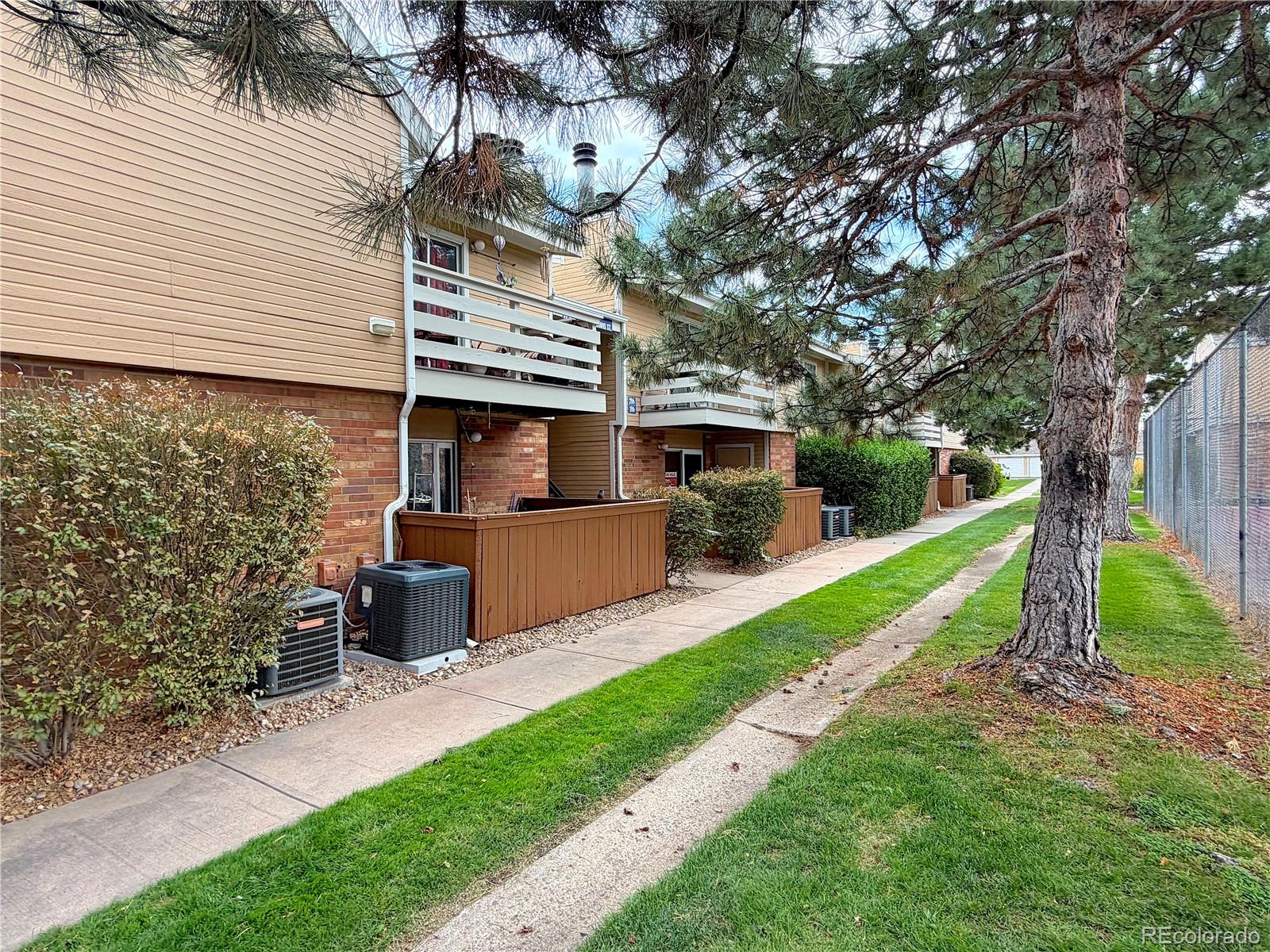 MLS Image #2 for 3336 s ammons street,lakewood, Colorado