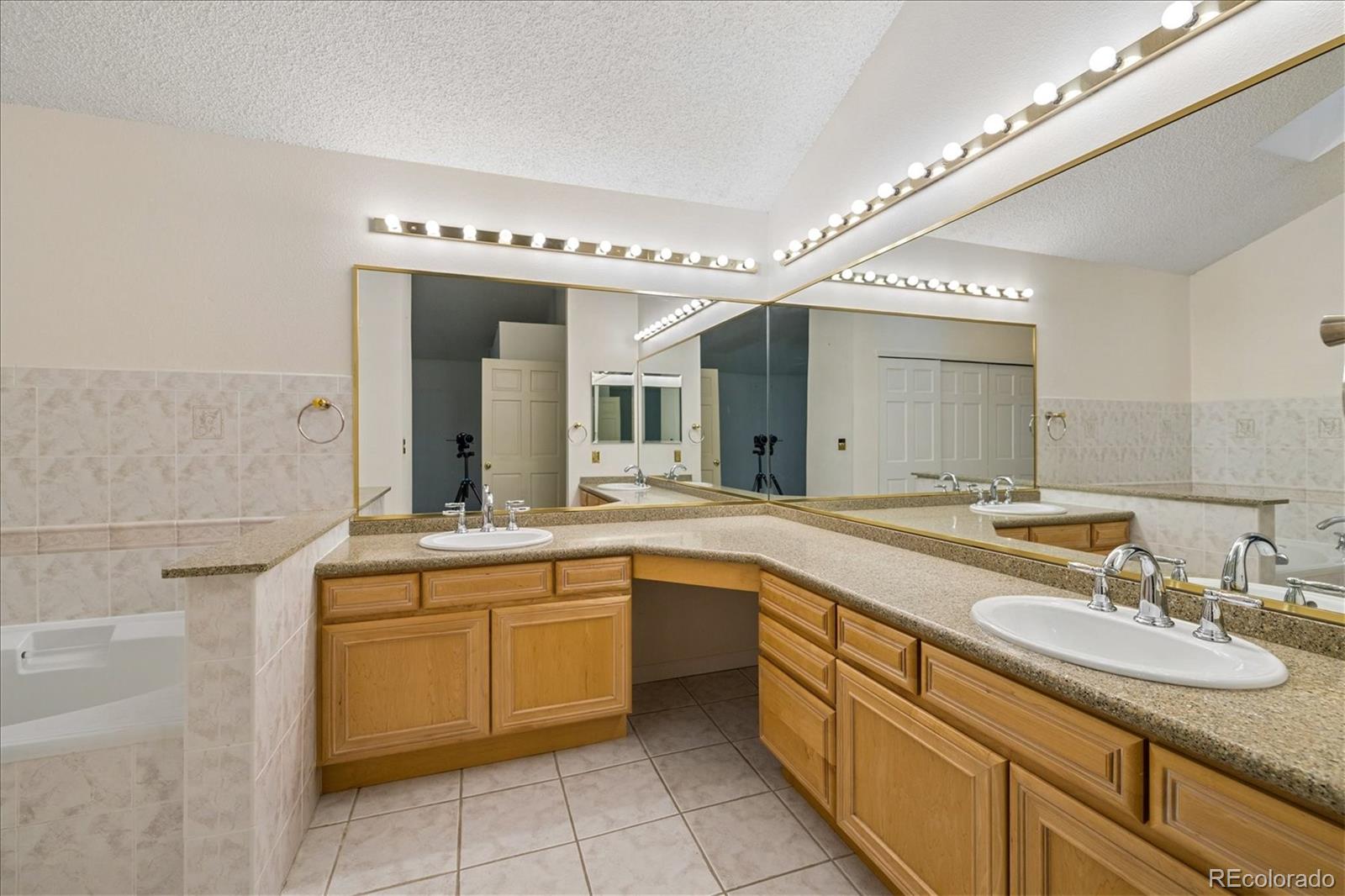 MLS Image #20 for 16575 e prentice avenue,centennial, Colorado