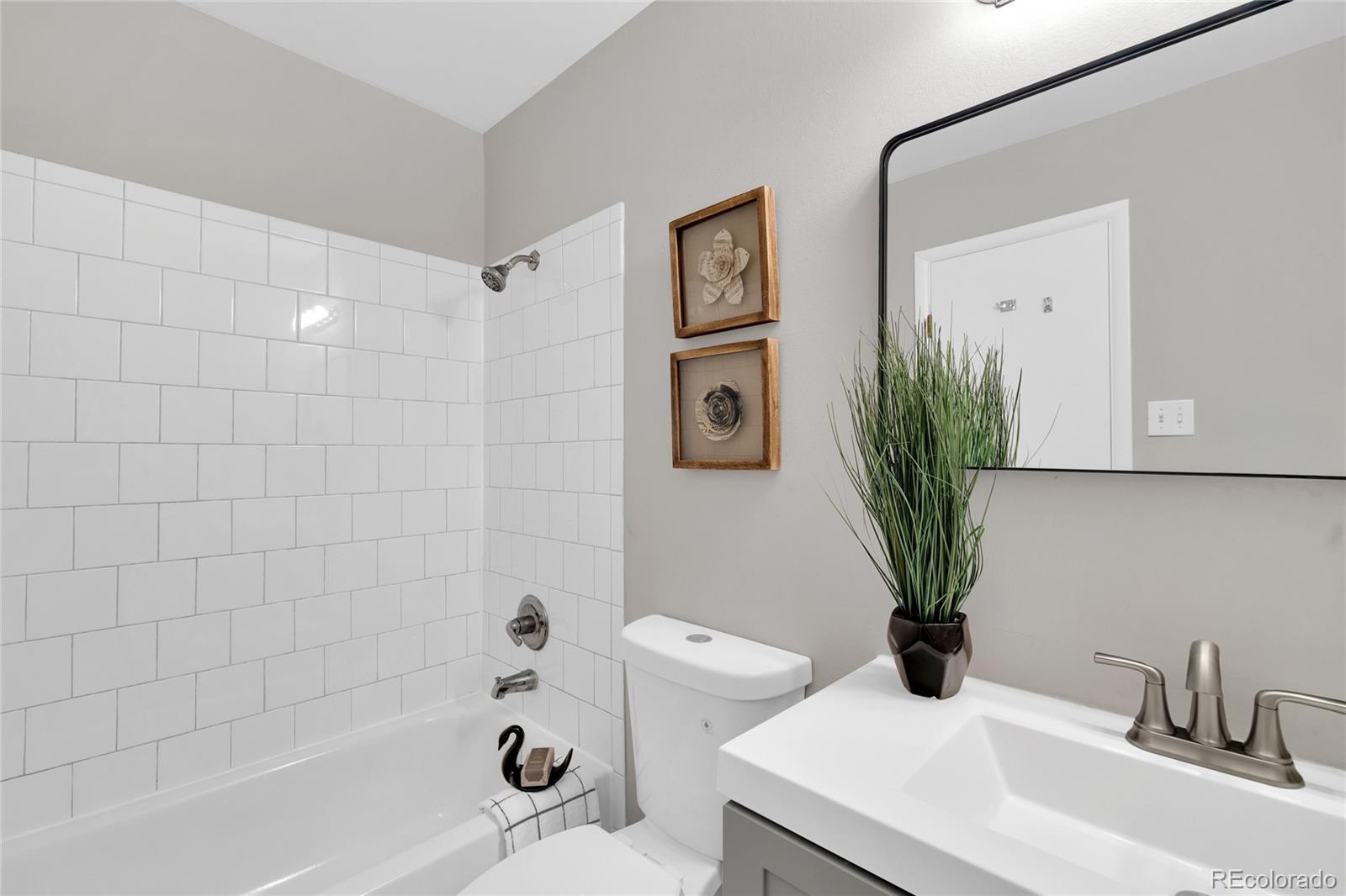 MLS Image #17 for 1225 s oneida street 243,denver, Colorado