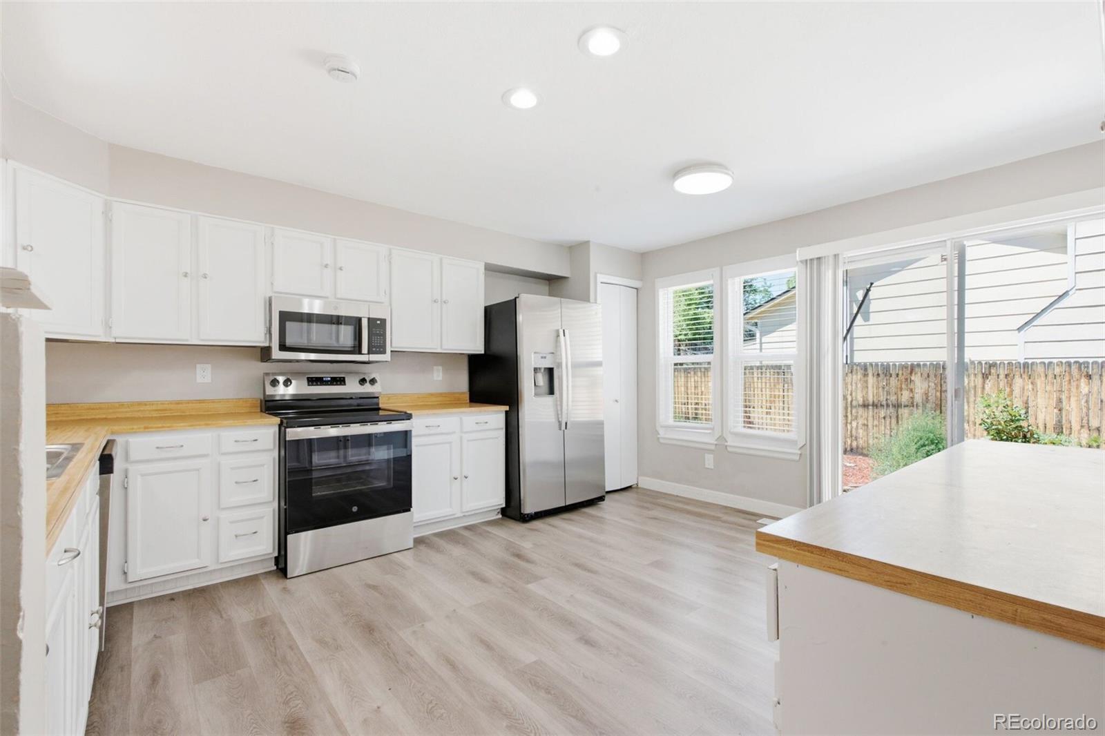 MLS Image #11 for 13722 w 64th drive,arvada, Colorado