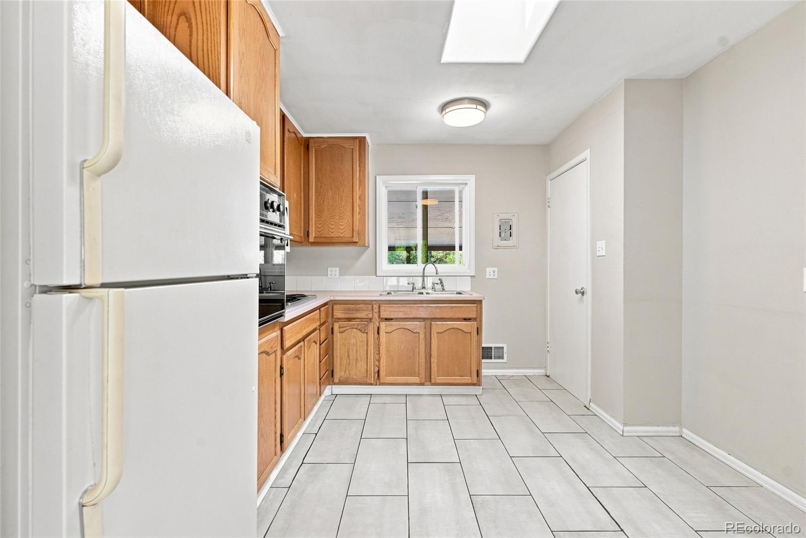 MLS Image #13 for 1476 e 111th place,denver, Colorado