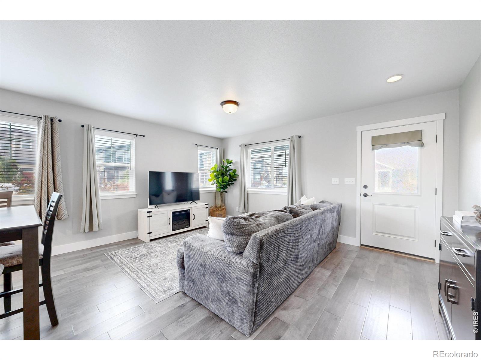 MLS Image #4 for 2652  diamondback drive,berthoud, Colorado