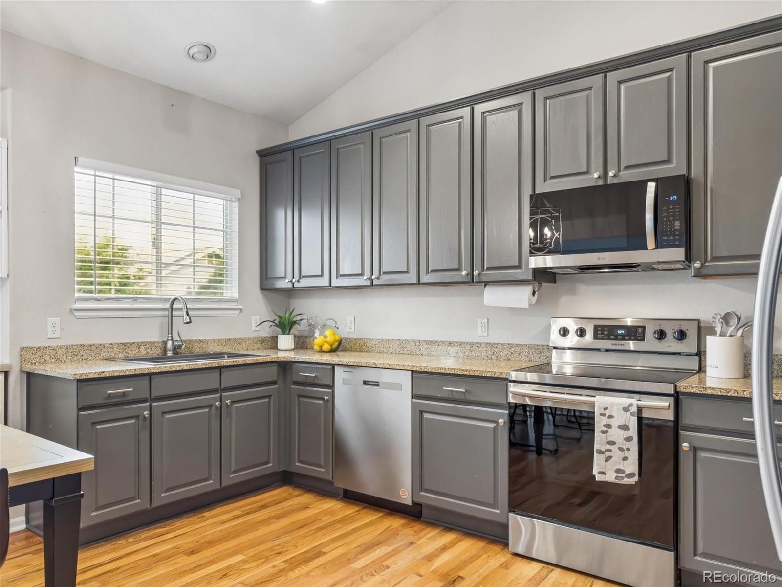 MLS Image #5 for 9827  mulberry way,littleton, Colorado