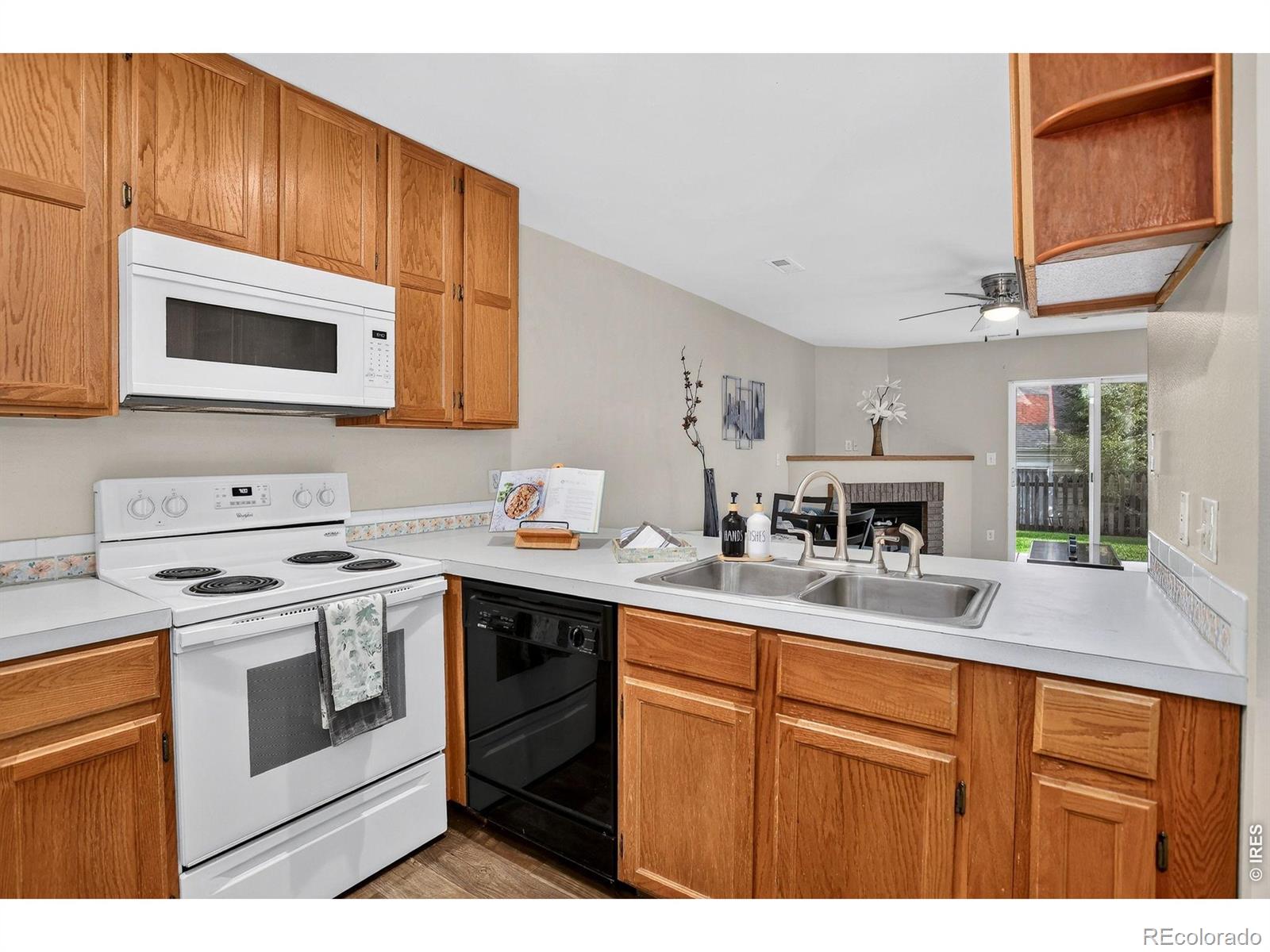 MLS Image #5 for 2960 w stuart street,fort collins, Colorado