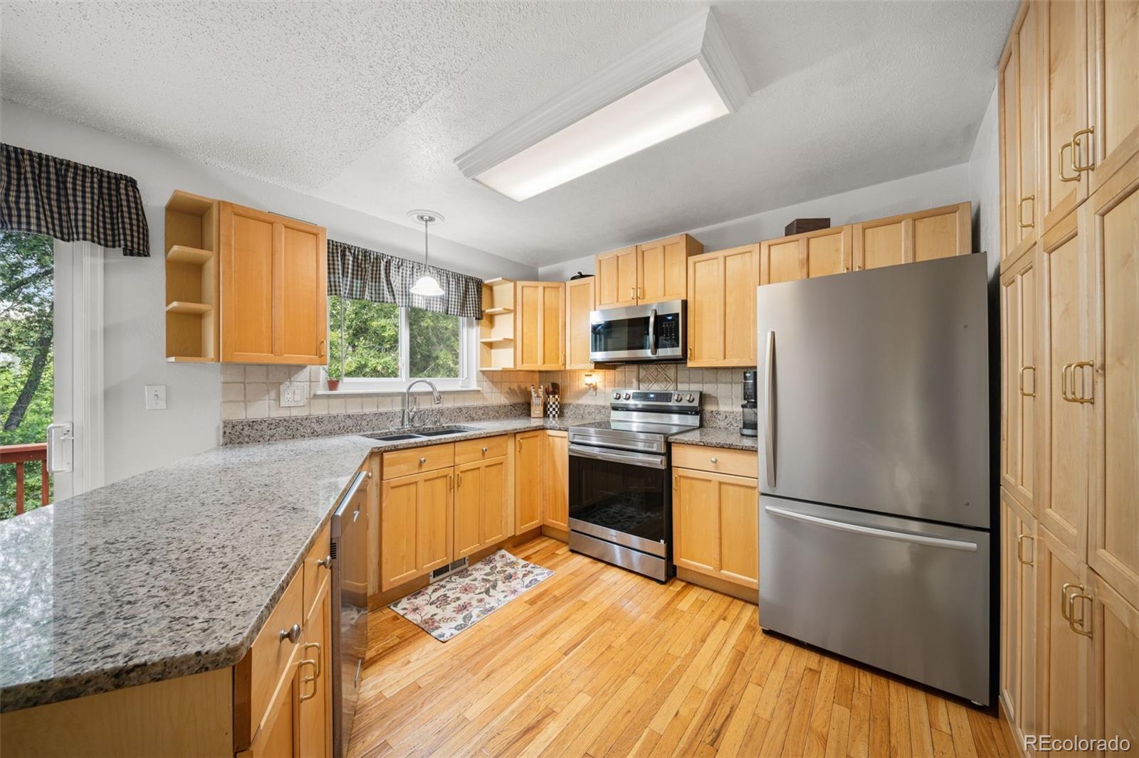 MLS Image #13 for 202  blanca court,colorado springs, Colorado