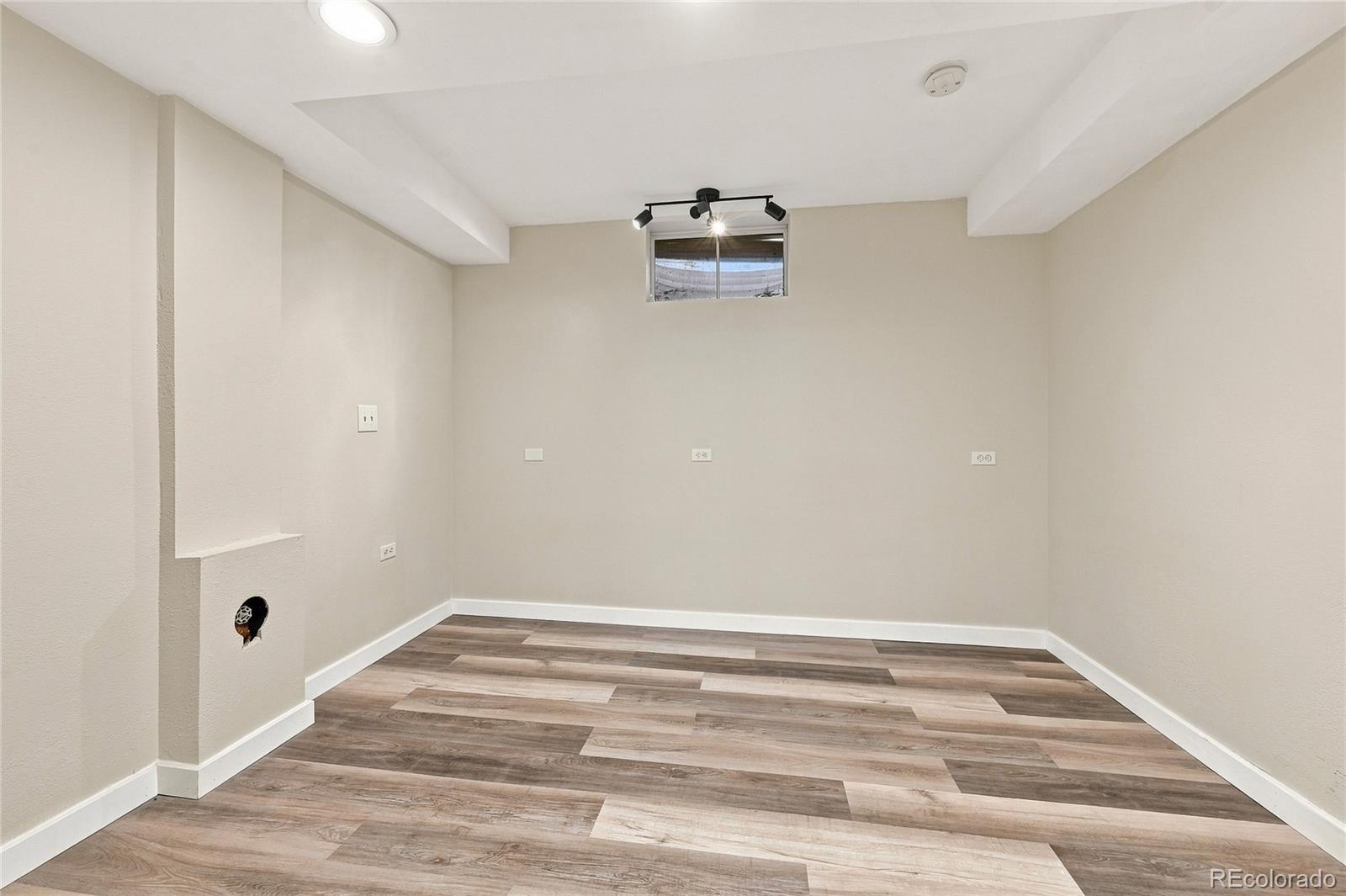 MLS Image #13 for 118 s yates way,denver, Colorado